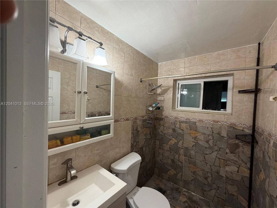 На продажу: $495,000 (3 спален, 2 ванн, 1129 Квадратных фут)