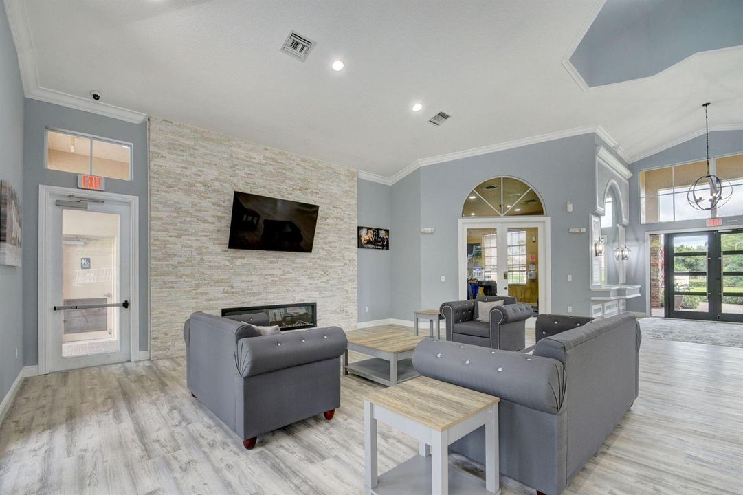80-web-or-mls-74-web-or-mls-Thoroughbred