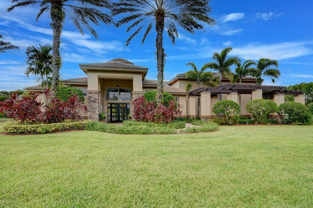 78-web-or-mls-72-web-or-mls-Thoroughbred