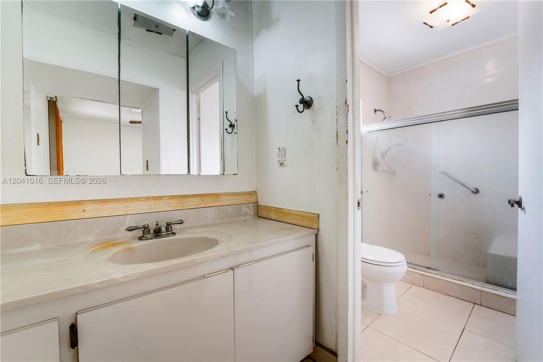 For Sale: $697,000 (3 beds, 2 baths, 1540 Square Feet)