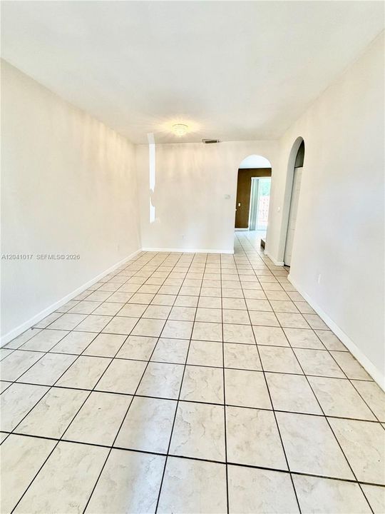 For Rent: $3,550 (3 beds, 2 baths, 1512 Square Feet)