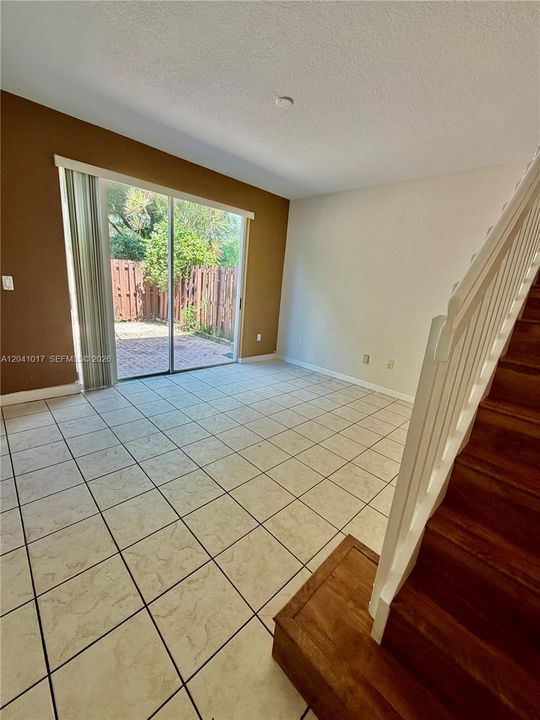 For Rent: $3,550 (3 beds, 2 baths, 1512 Square Feet)