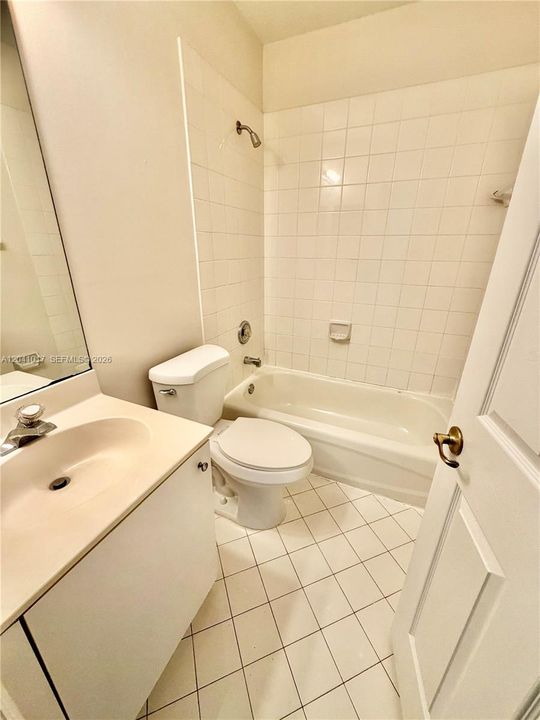 For Rent: $3,550 (3 beds, 2 baths, 1512 Square Feet)