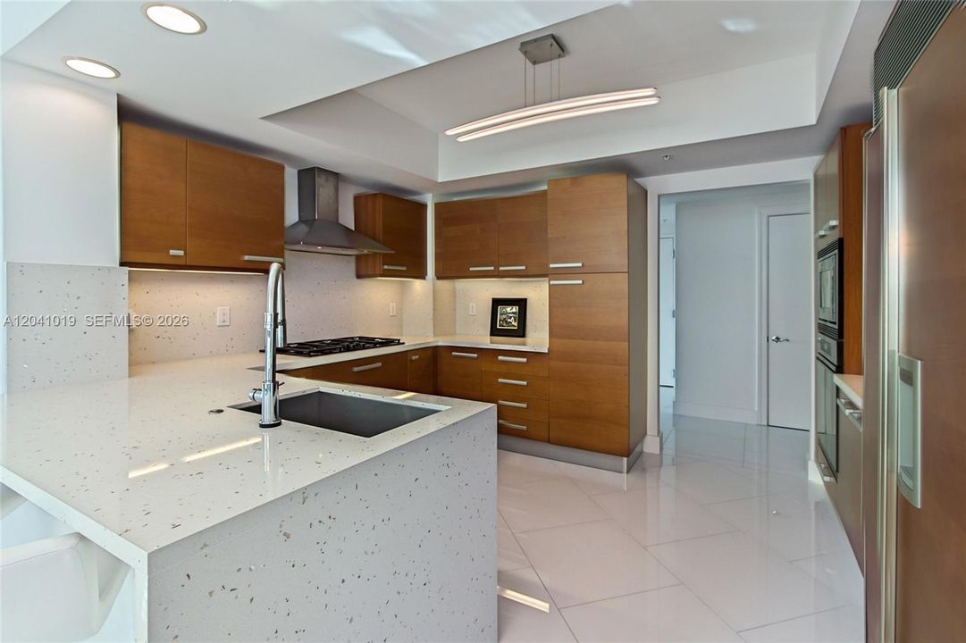For Rent: $12,500 (3 beds, 3 baths, 2779 Square Feet)
