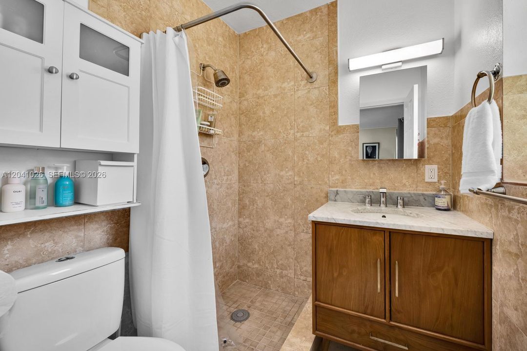 For Rent: $6,200 (3 beds, 2 baths, 1594 Square Feet)