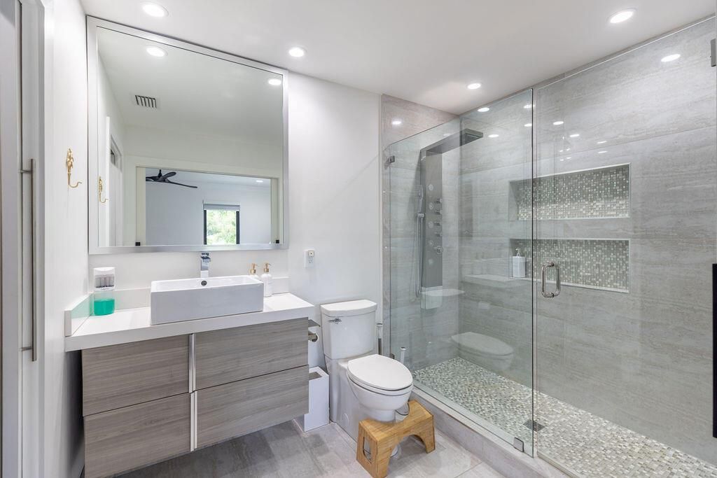 290 NW 6th Street, Boca Raton