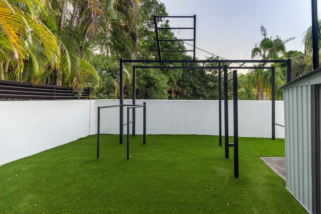 290 NW 6th Street, Boca Raton