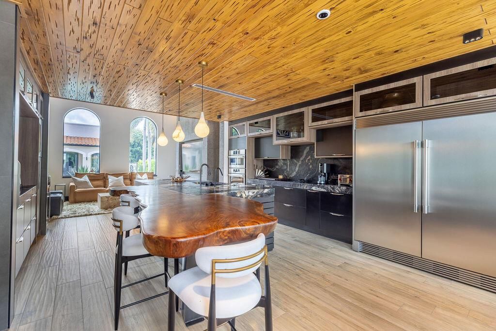 290 NW 6th Street, Boca Raton