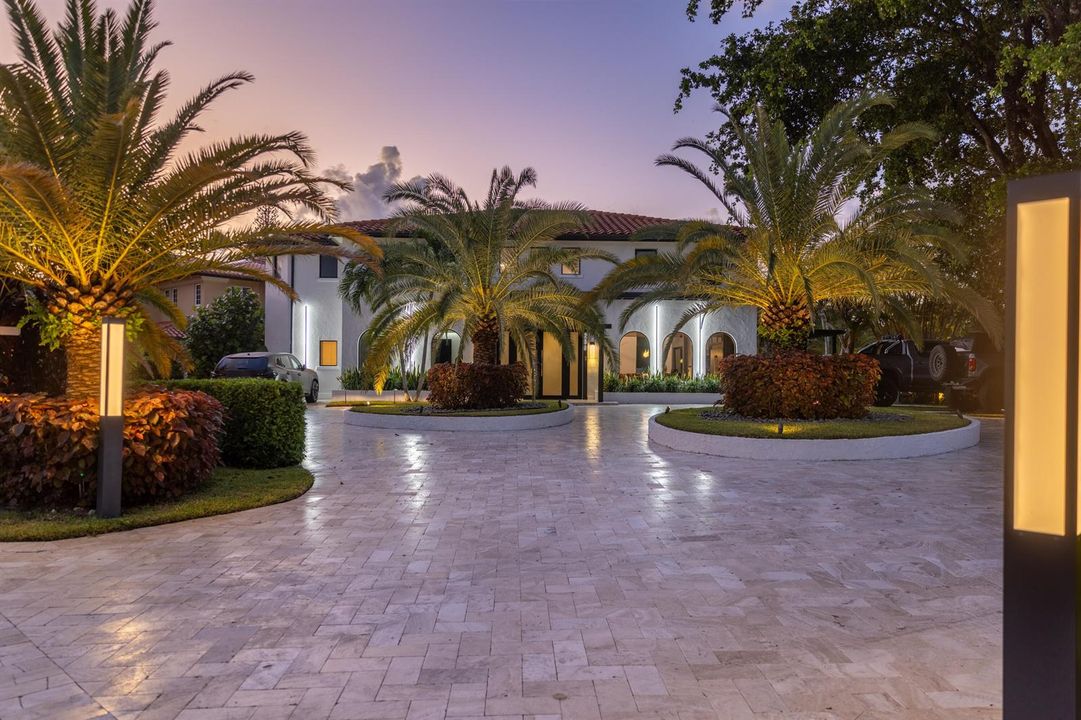 290 NW 6th Street, Boca Raton