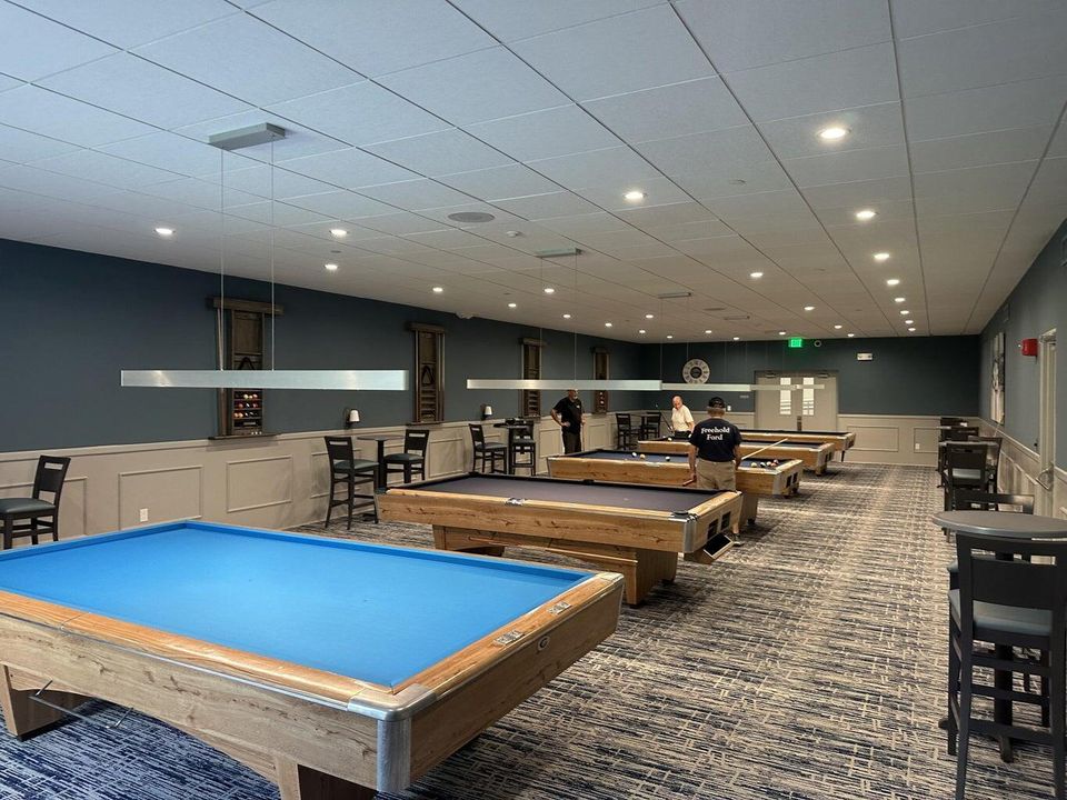 billiard room