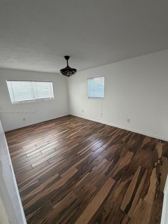 В аренду: $4,000 (3 спален, 2 ванн, 2082 Квадратных фут)