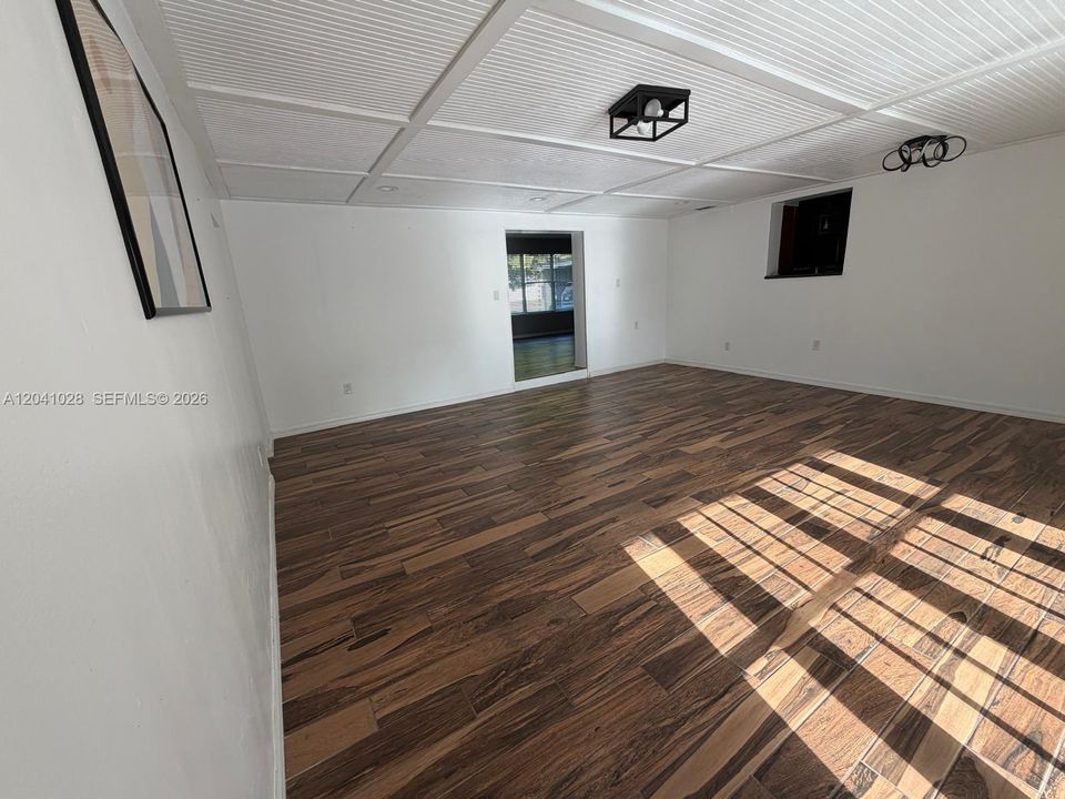 В аренду: $4,000 (3 спален, 2 ванн, 2082 Квадратных фут)