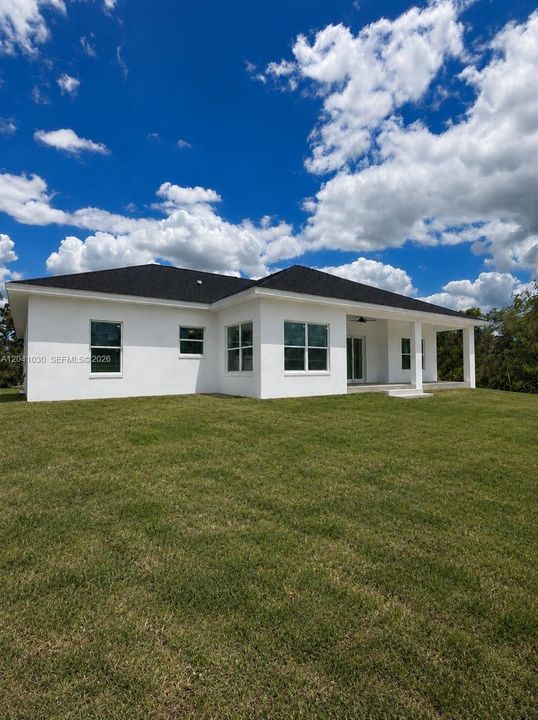На продажу: $328,000 (3 спален, 2 ванн, 1838 Квадратных фут)