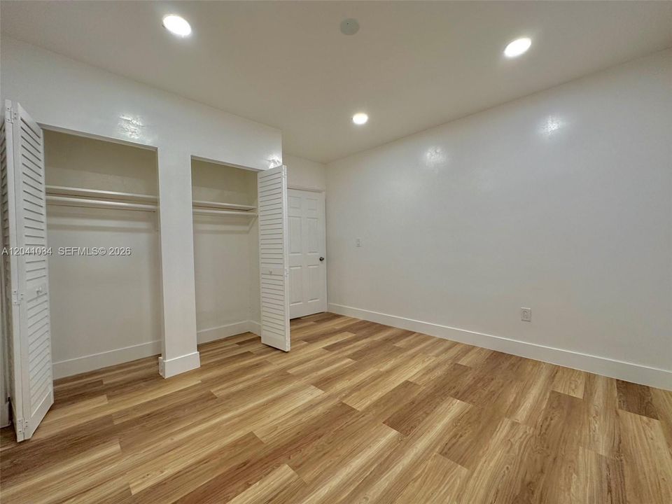 For Rent: $1,750 (1 beds, 1 baths, 700 Square Feet)