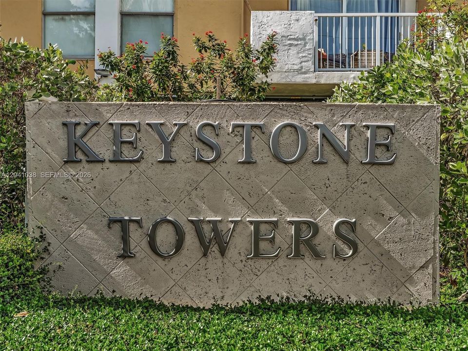 KEYSTONE TOWERS CONDO For Sale 2020 NE 135th St # 601NORTH MIAMI, FL 33181