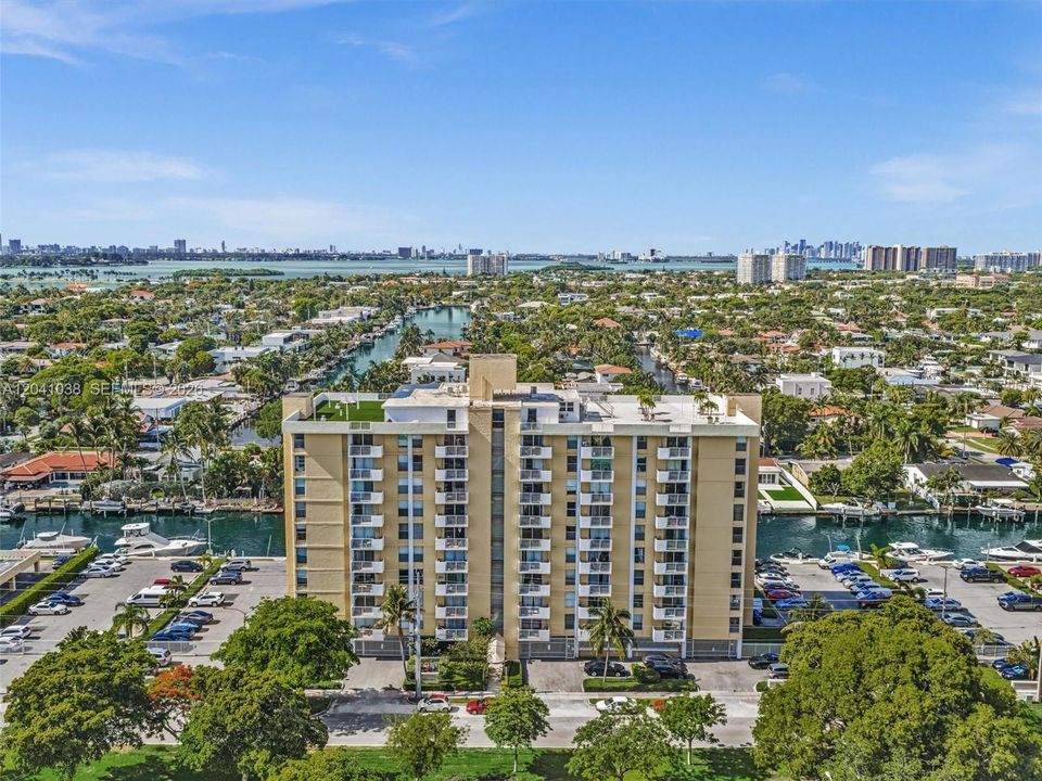 KEYSTONE TOWERS CONDO For Sale 2020 NE 135th St # 601NORTH MIAMI, FL 33181