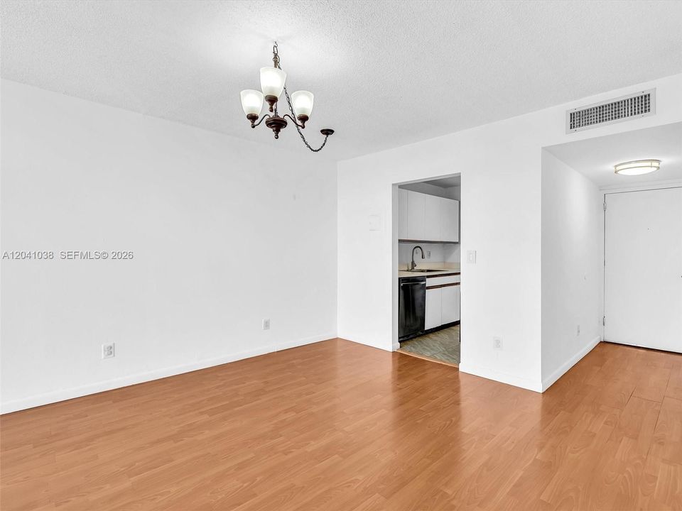 KEYSTONE TOWERS CONDO For Sale 2020 NE 135th St # 601NORTH MIAMI, FL 33181
