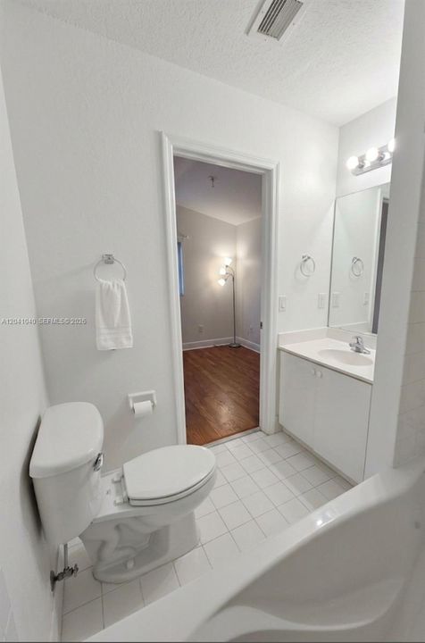 На продажу: $430,000 (3 спален, 2 ванн, 1364 Квадратных фут)