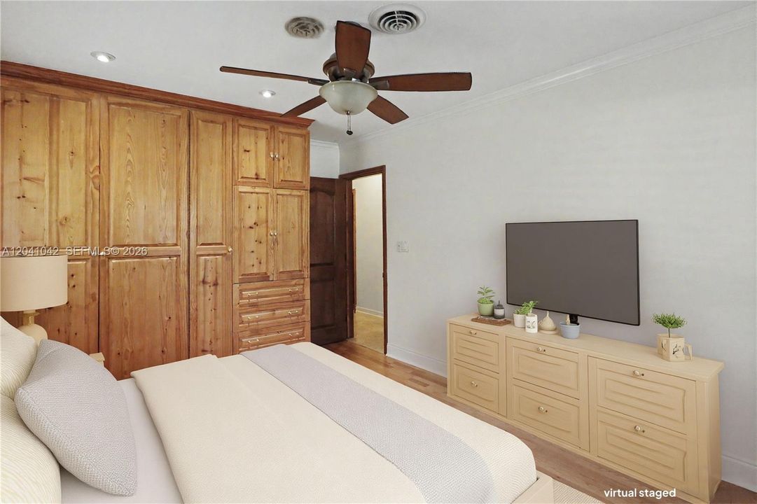 En Venta: $2,200,000 (5 camas, 4 baños, 3200 Pies cuadrados)