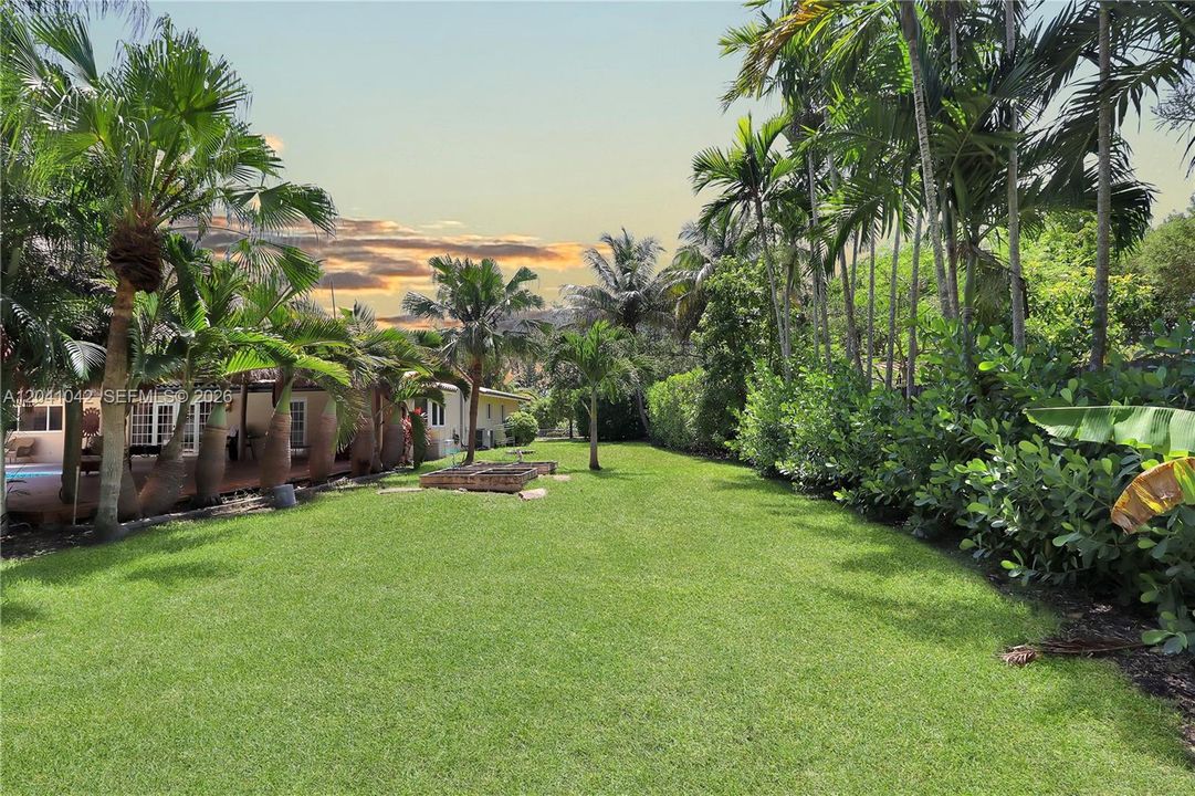 En Venta: $2,200,000 (5 camas, 4 baños, 3200 Pies cuadrados)