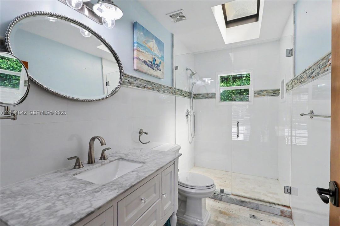En Venta: $2,200,000 (5 camas, 4 baños, 3200 Pies cuadrados)