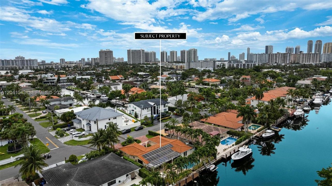 En Venta: $2,695,000 (4 camas, 3 baños, 1964 Pies cuadrados)