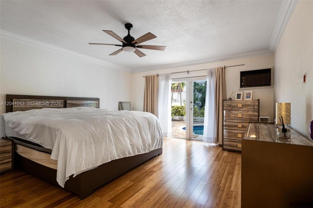 En Venta: $2,695,000 (4 camas, 3 baños, 1964 Pies cuadrados)