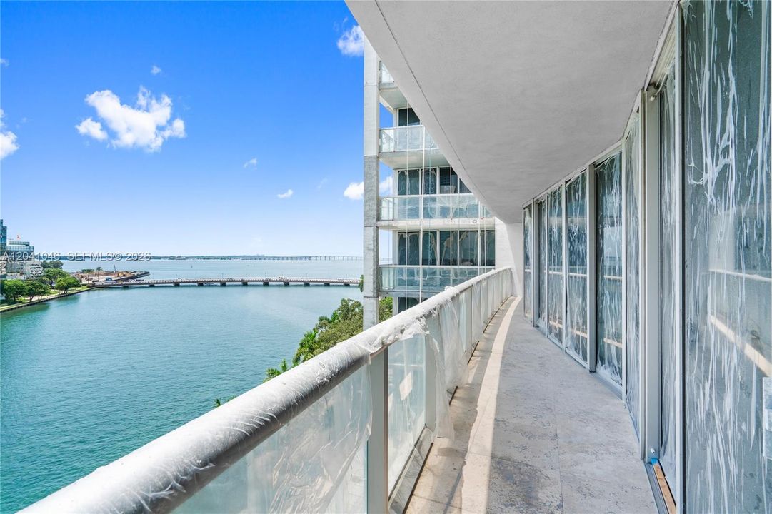 En Venta: $899,000 (2 camas, 2 baños, 1390 Pies cuadrados)