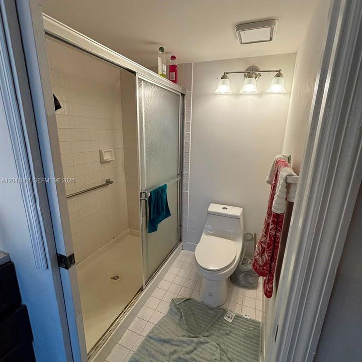 For Sale: $99,900 (2 beds, 2 baths, 1030 Square Feet)