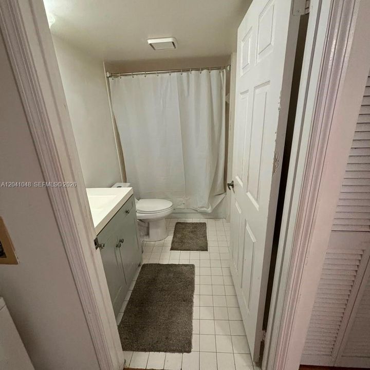For Sale: $99,900 (2 beds, 2 baths, 1030 Square Feet)
