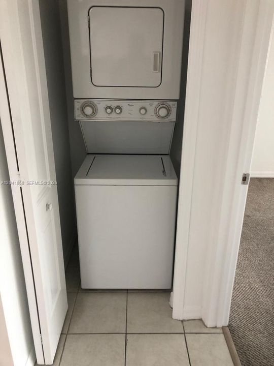 For Rent: $1,950 (1 beds, 1 baths, 543 Square Feet)