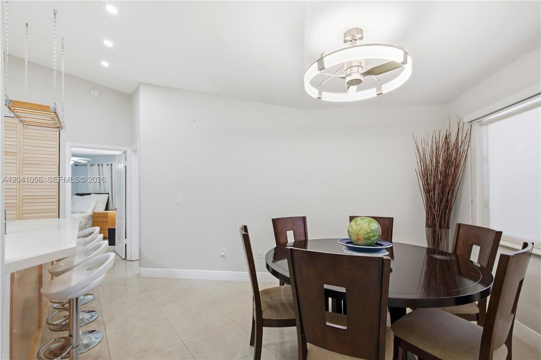 For Sale: $530,000 (3 beds, 2 baths, 1154 Square Feet)