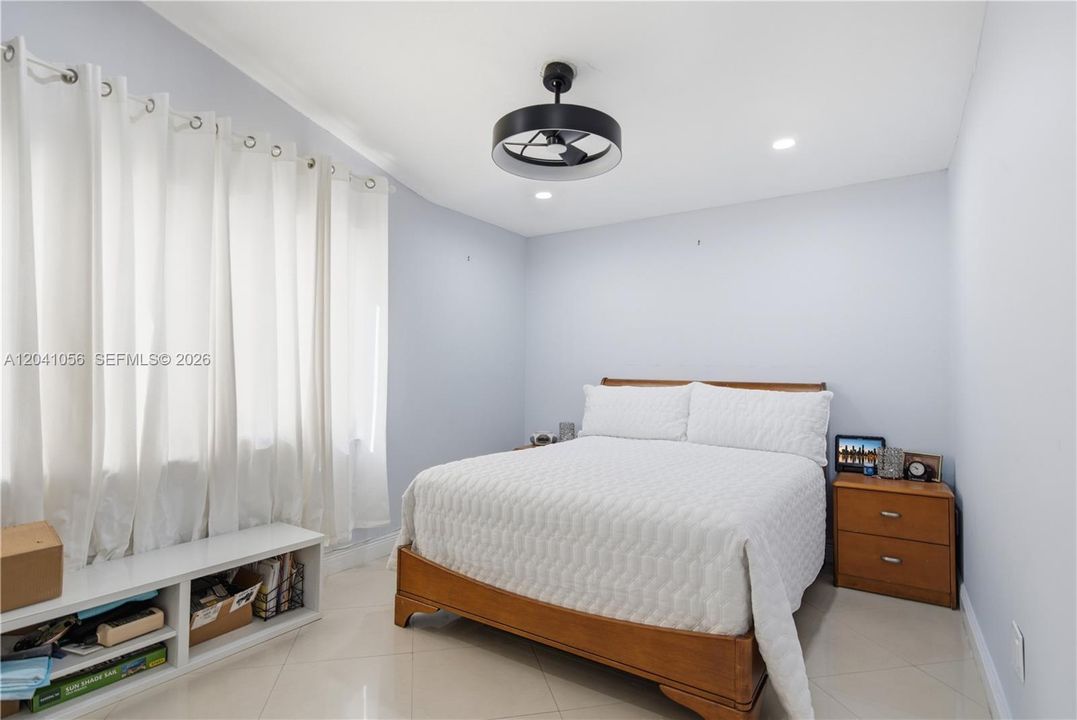 For Sale: $530,000 (3 beds, 2 baths, 1154 Square Feet)