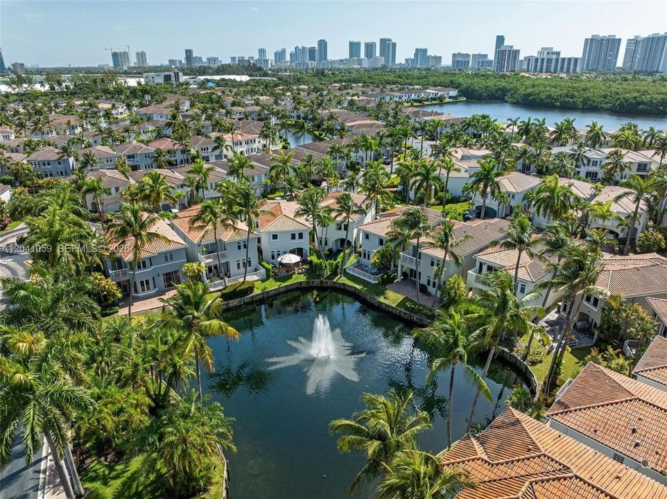 На продажу: $1,749,000 (3 спален, 2 ванн, 2306 Квадратных фут)