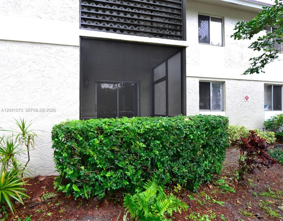 Convenient 1st floor