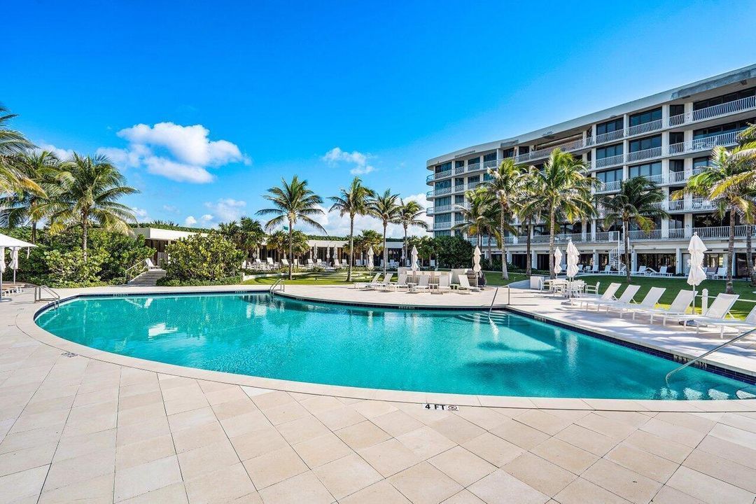2000 Pool Area