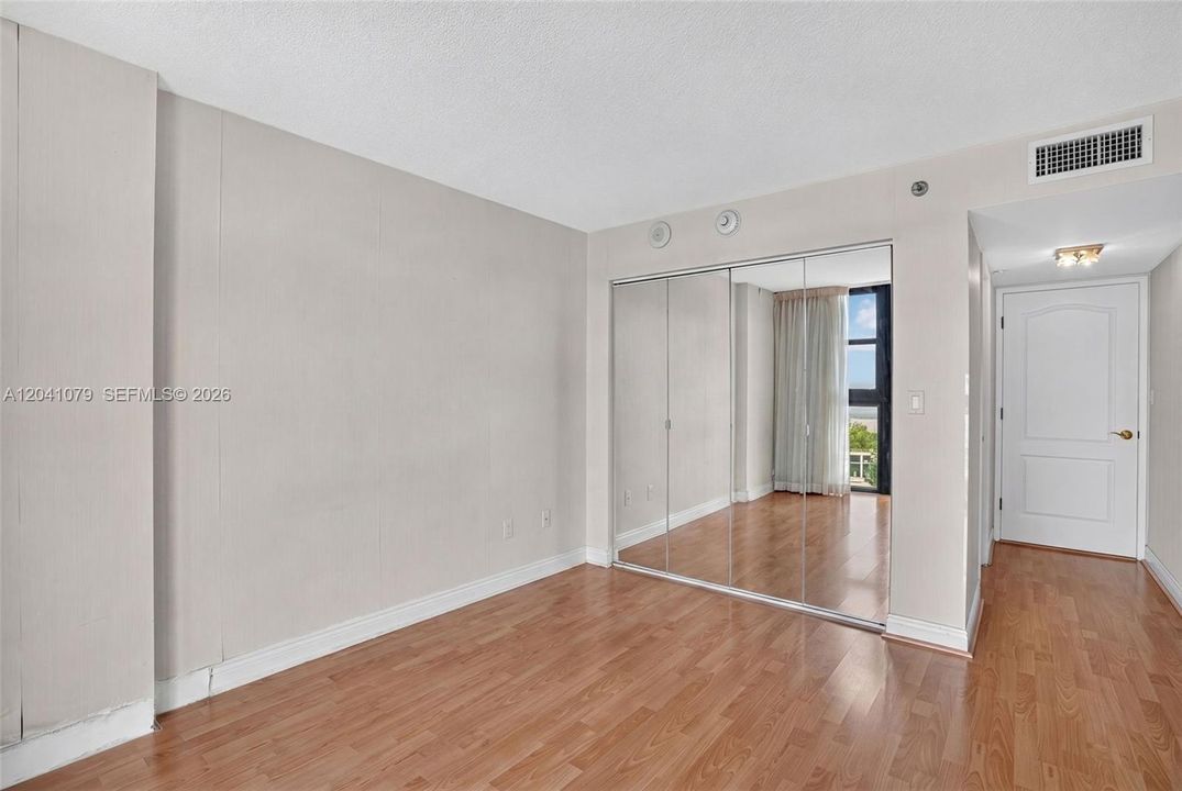 En Venta: $1,495,000 (3 camas, 2 baños, 1980 Pies cuadrados)