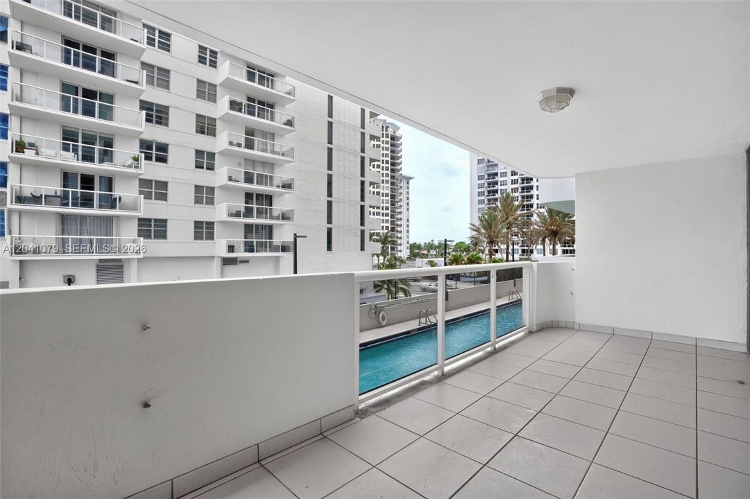 En Venta: $1,495,000 (3 camas, 2 baños, 1980 Pies cuadrados)