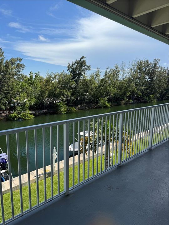 For Rent: $1,750 (1 beds, 1 baths, 684 Square Feet)