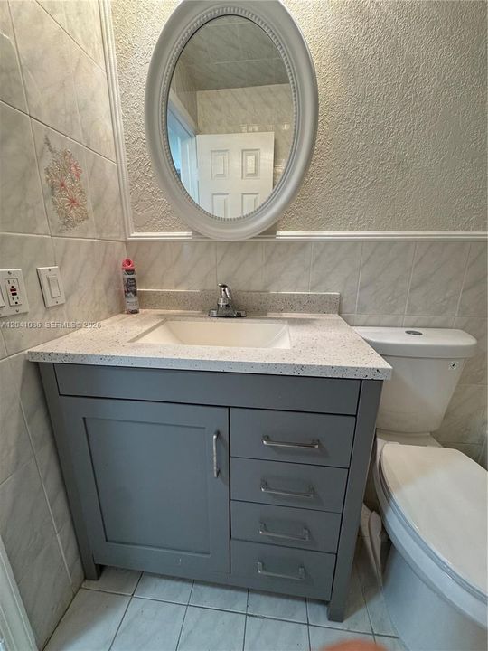 For Rent: $1,750 (1 beds, 1 baths, 684 Square Feet)