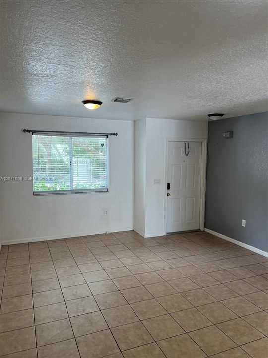 For Sale: $395,000 (3 beds, 2 baths, 1440 Square Feet)
