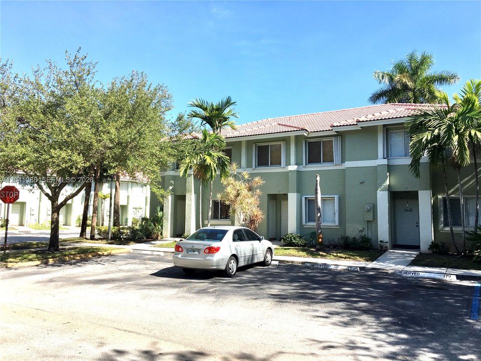 For Sale: $395,000 (3 beds, 2 baths, 1440 Square Feet)