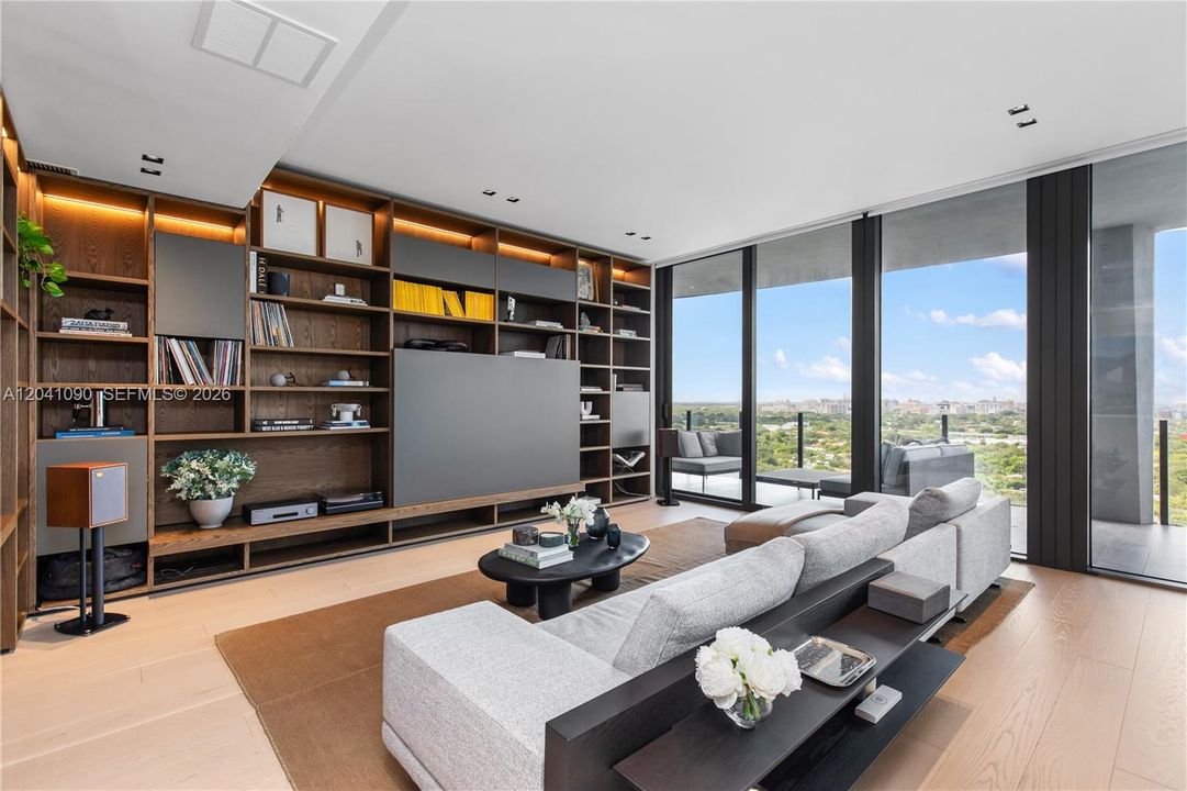 В аренду: $16,500 (3 спален, 2 ванн, 1500 Квадратных фут)