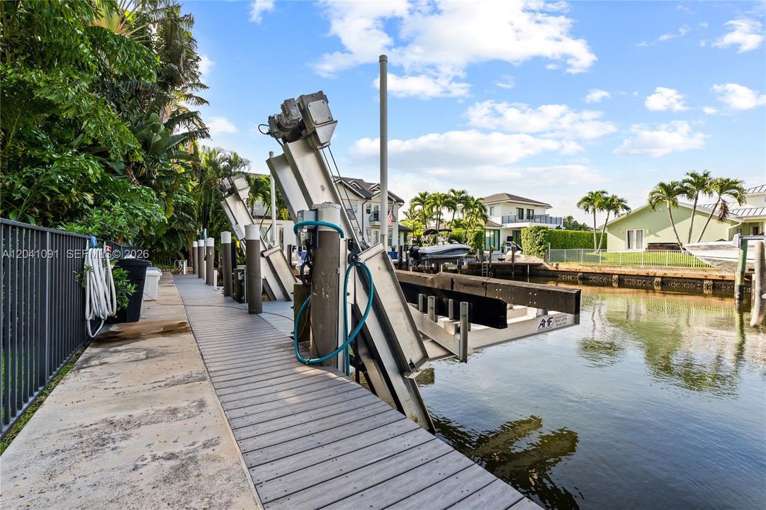 For Rent: $33,000 (3 beds, 2 baths, 2481 Square Feet)