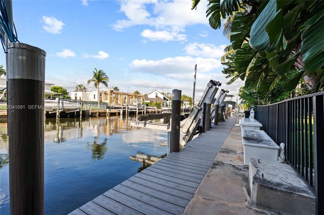 For Rent: $33,000 (3 beds, 2 baths, 2481 Square Feet)