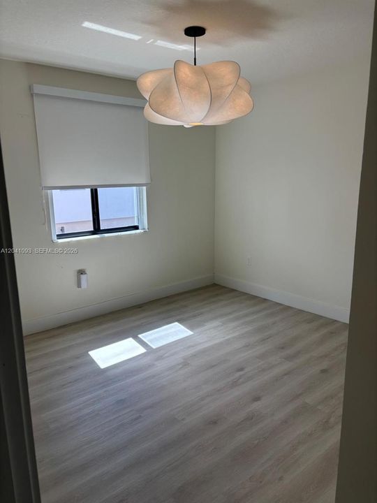 For Rent: $4,600 (3 beds, 2 baths, 2070 Square Feet)