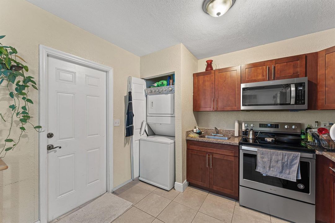 020-1717Northeast3rdAvenue-DelrayBeach-F