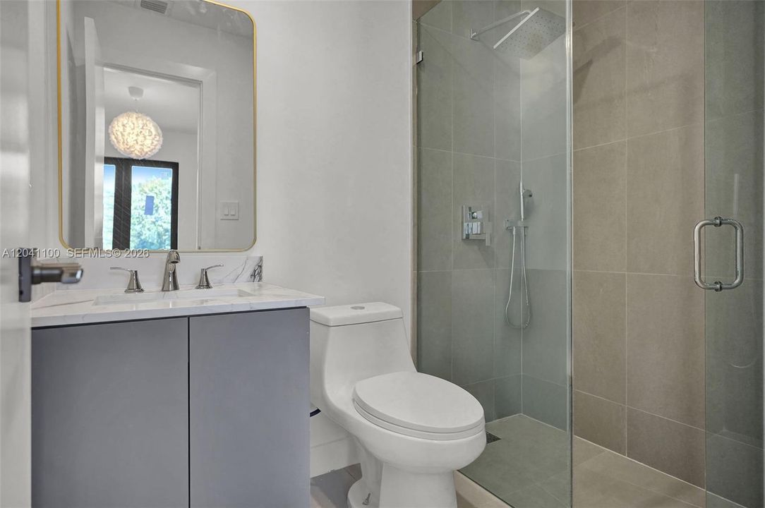 For Sale: $1,299,000 (4 beds, 2 baths, 1164 Square Feet)