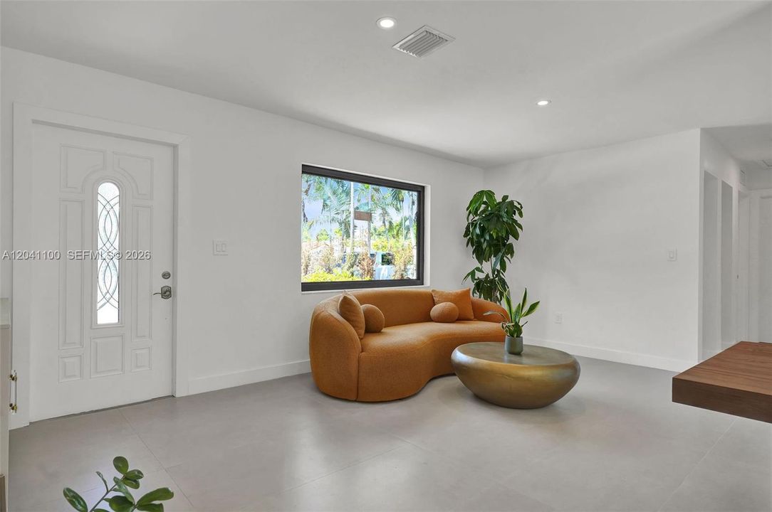 For Sale: $1,299,000 (4 beds, 2 baths, 1164 Square Feet)