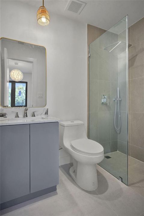 For Sale: $1,299,000 (4 beds, 2 baths, 1164 Square Feet)